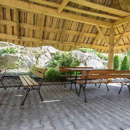 Na Szczytach Apartman *